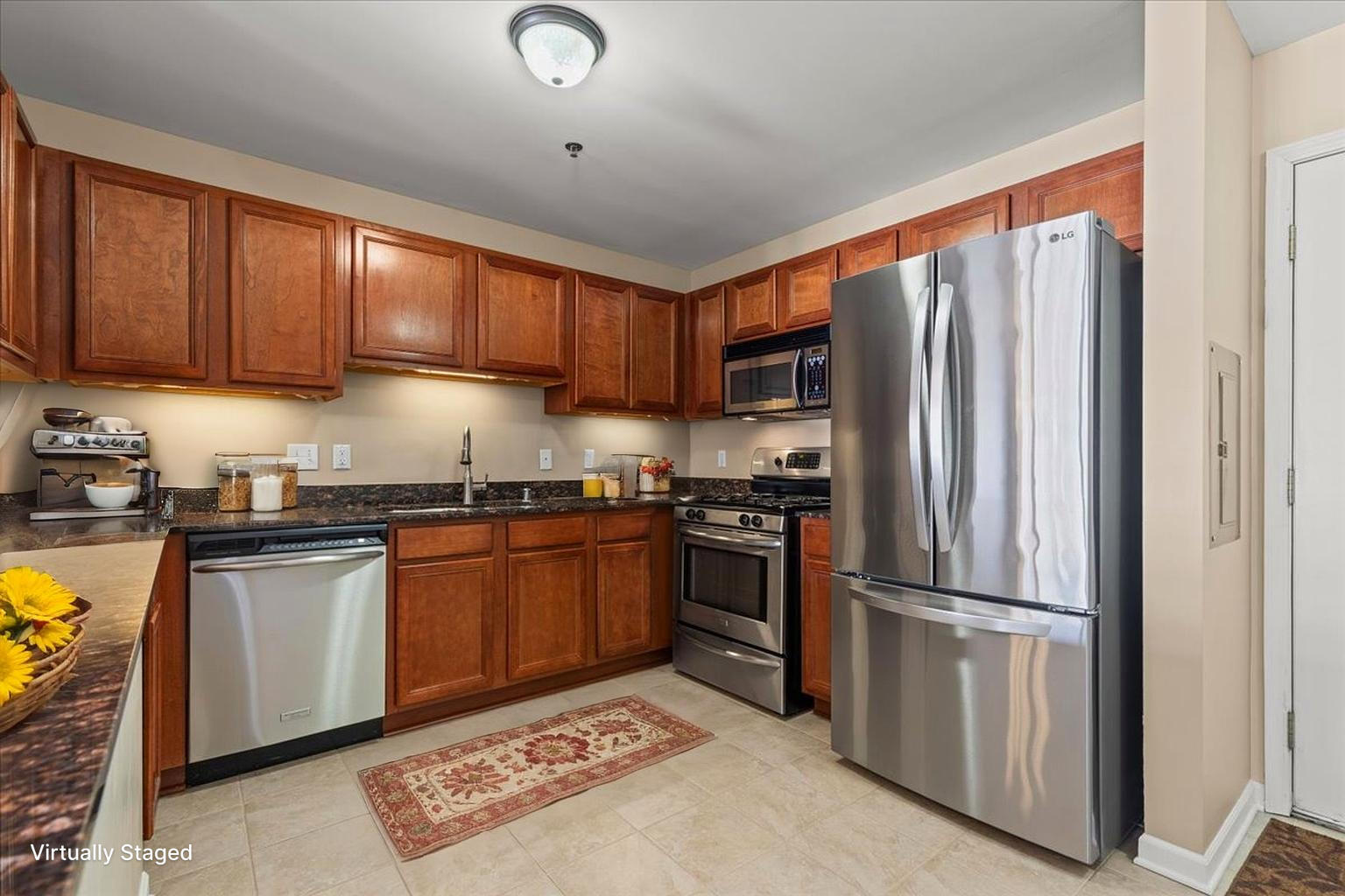 316 56th Street, Unit 207 Kenosha, WI 53140 - Photo 4 of 33 10-56th-St-10 - Kitchen - Farmhouse - 0