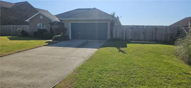 $275,000 | 421 Steeple-Chase Road, Covington, LA 70435