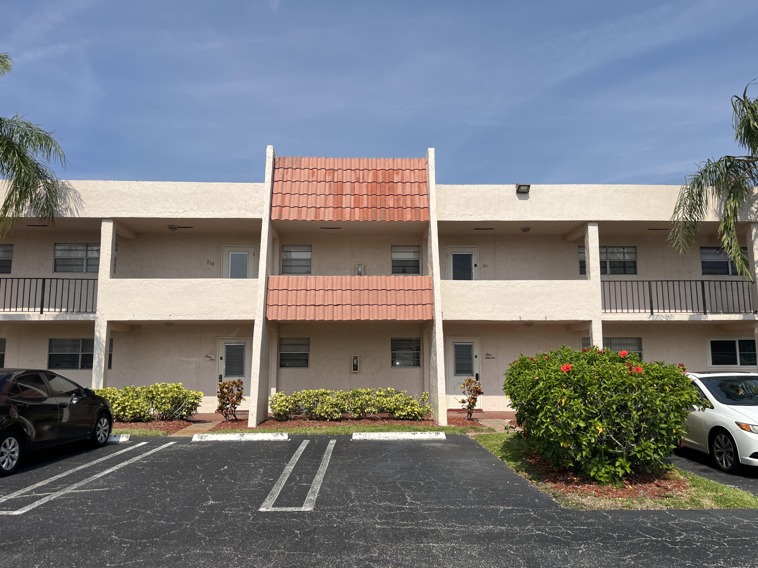 2500 Fiore Way, Unit 1110 Delray Beach, FL 33445 - Photo 1 of 21 IMG_2381