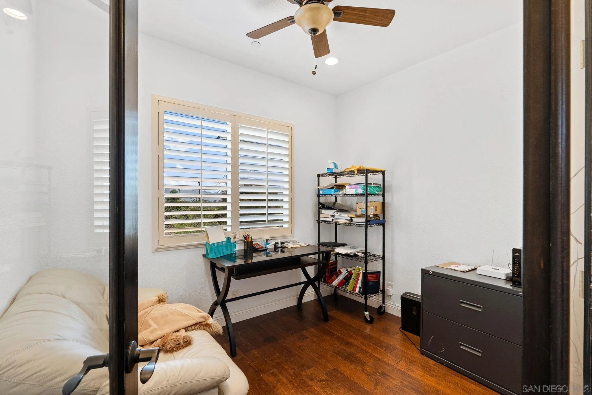 3290 Quail Way Jamul, CA 91935 - Photo 67 of 73 a livingroom with workspace and a window
