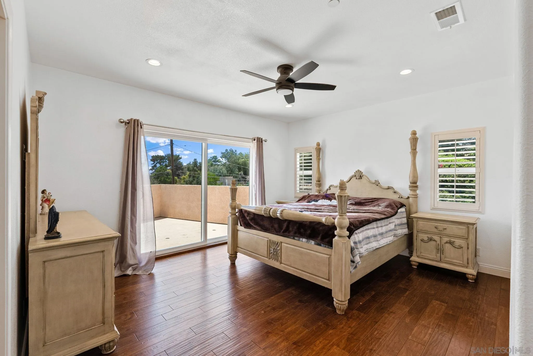 3290 Quail Way Jamul, CA 91935 - Photo 68 of 73 a living room with furniture and a large window