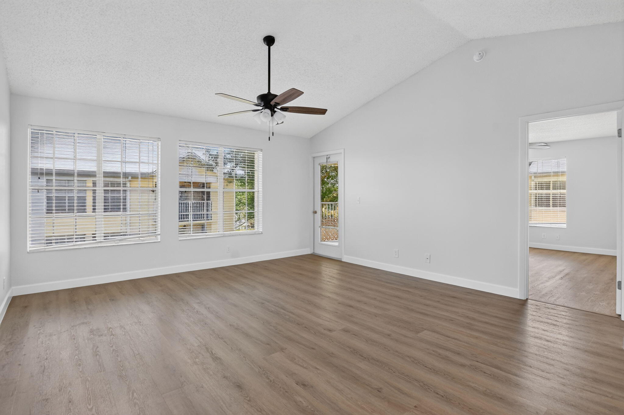 6323 La Costa Drive, Unit M Boca Raton, FL 33433 - Photo 9 of 33 living