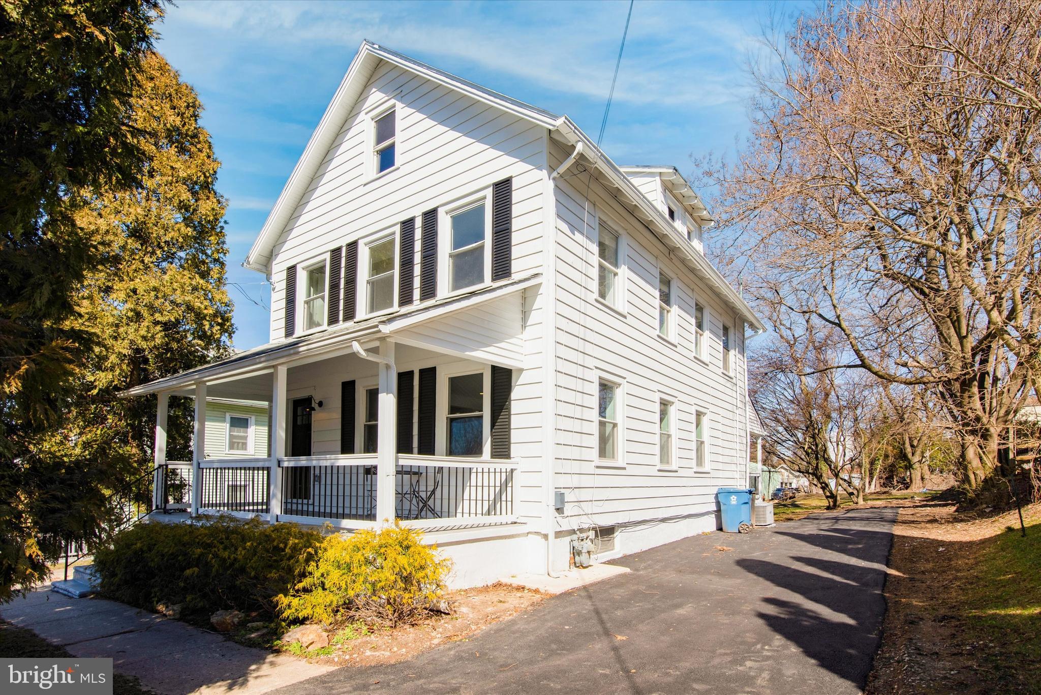 933 Henry Avenue Wayne, PA 19087 - Photo 2 of 47
