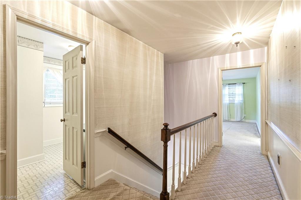 612 Hertford Road Winston-Salem, NC 27104 - Photo 20 of 49