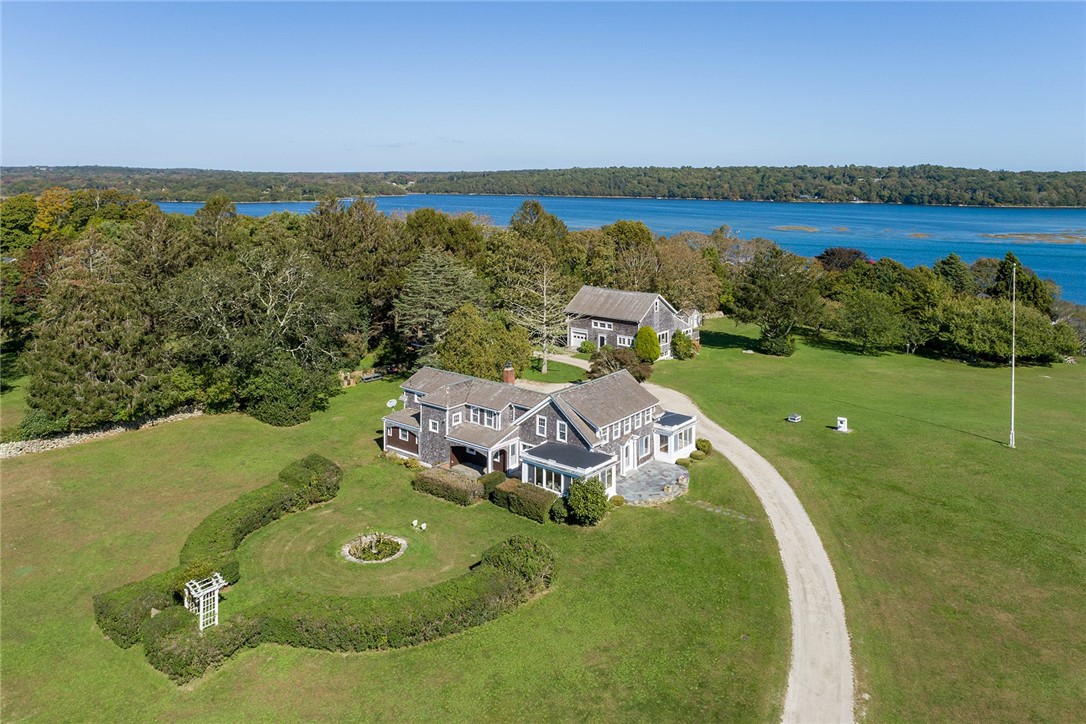 564 River Road Westport, MA 02790 - Photo 5 of 44
