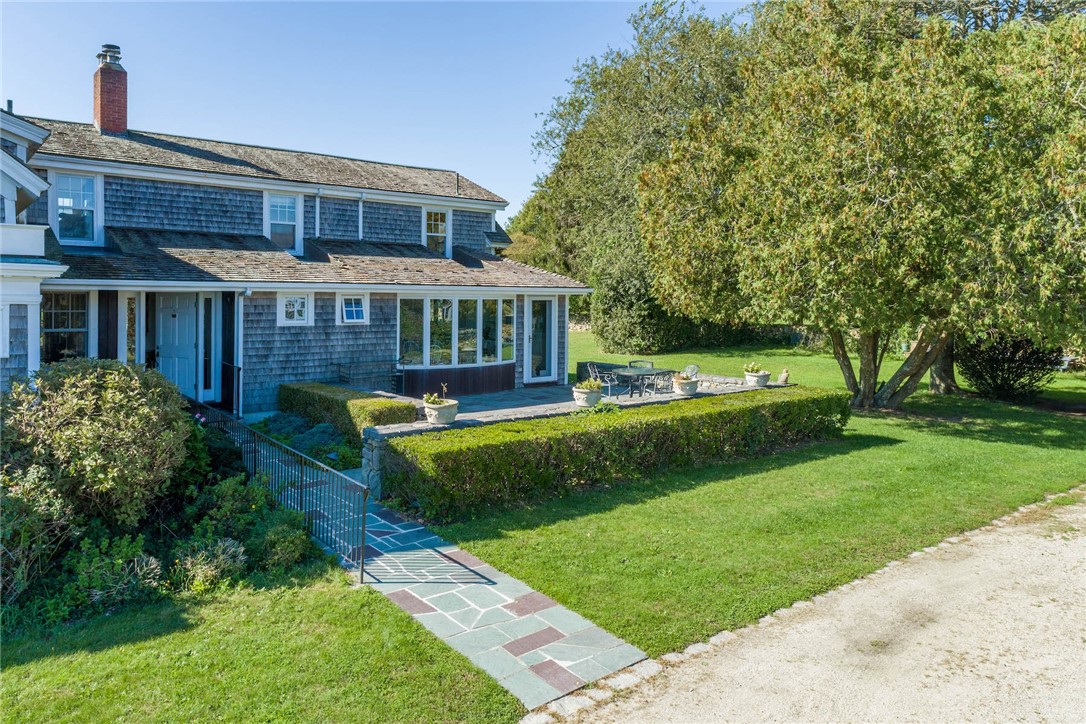 564 River Road Westport, MA 02790 - Photo 9 of 44