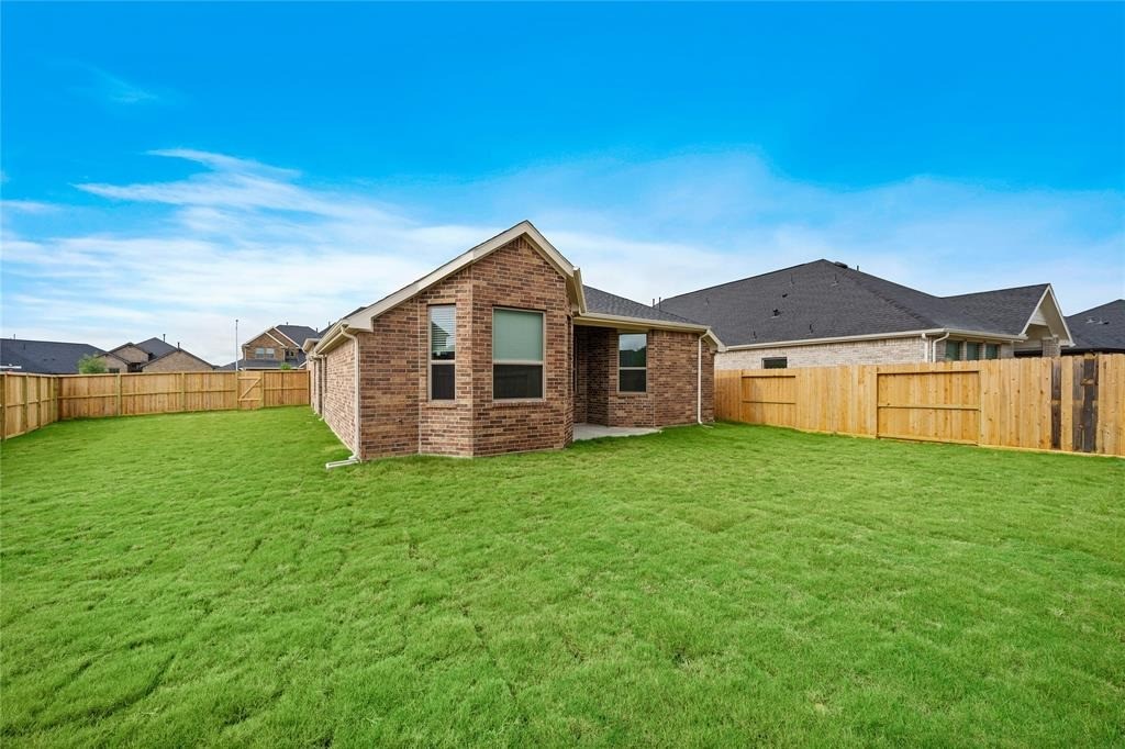 29202 Everett Ridge Lane Fulshear, TX 77441 - Photo 20 of 21 Backyard