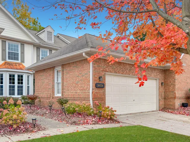 $497,500 | 39574 Village Run Drive, Northville, MI 48168