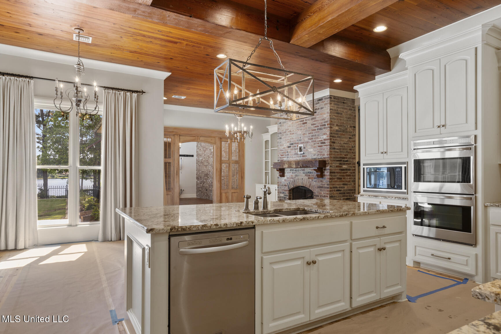 111 Johnstone Drive Madison, MS 39110 - Photo 7 of 59 111 Johnstone