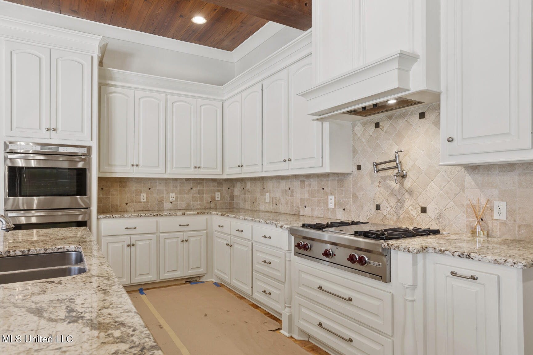 111 Johnstone Drive Madison, MS 39110 - Photo 8 of 59 111 Johnstone