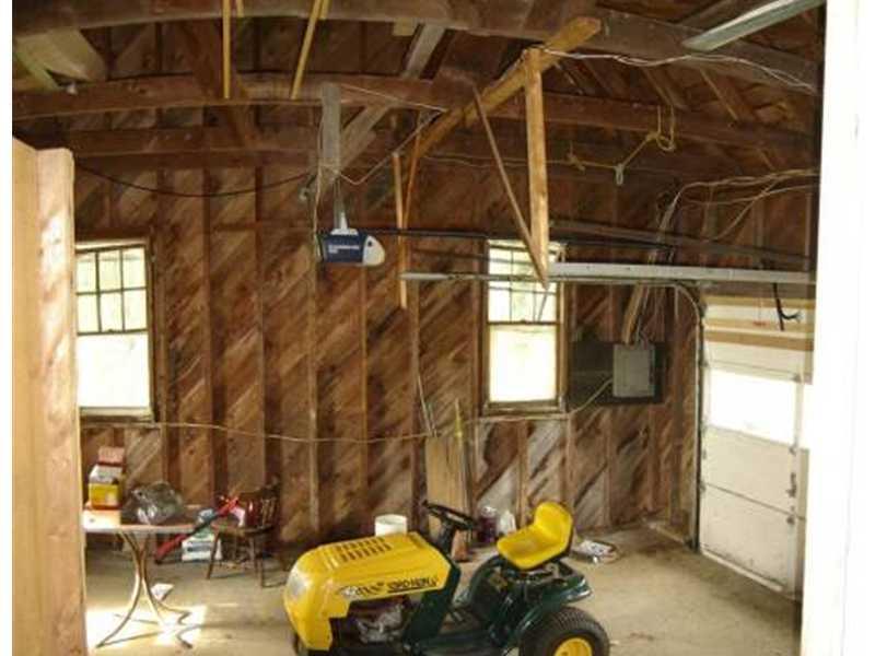 121 S Road Readfield, ME 04355 - Photo 22 of 26 Parking Lot/Garage.