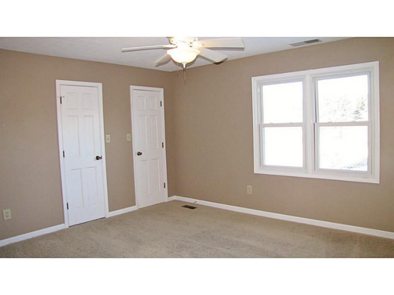 11112 Ditch Road Carmel, IN 46032 - Photo 17 of 24 Gallery Image 17