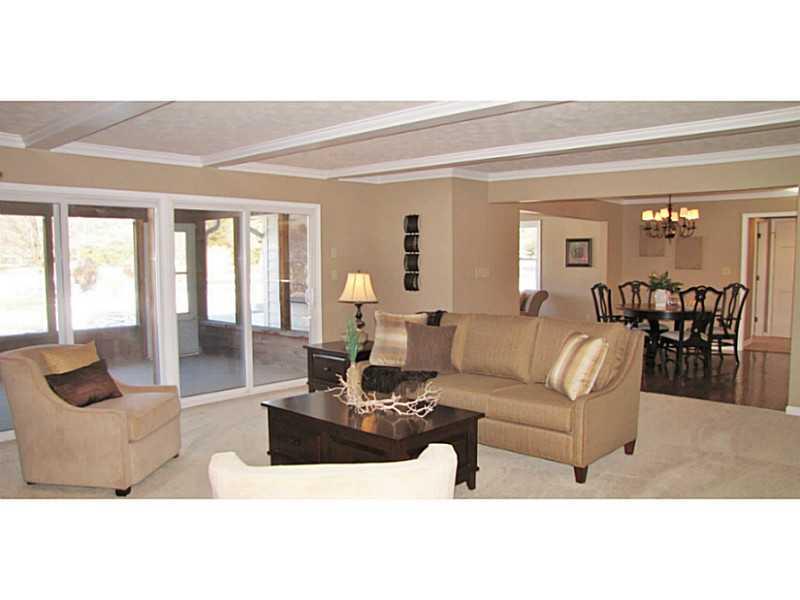 11112 Ditch Road Carmel, IN 46032 - Photo 3 of 24 Gallery Image 3
