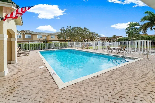 $2,385 | 3116 Grandiflora Drive, Greenacres, FL 33467