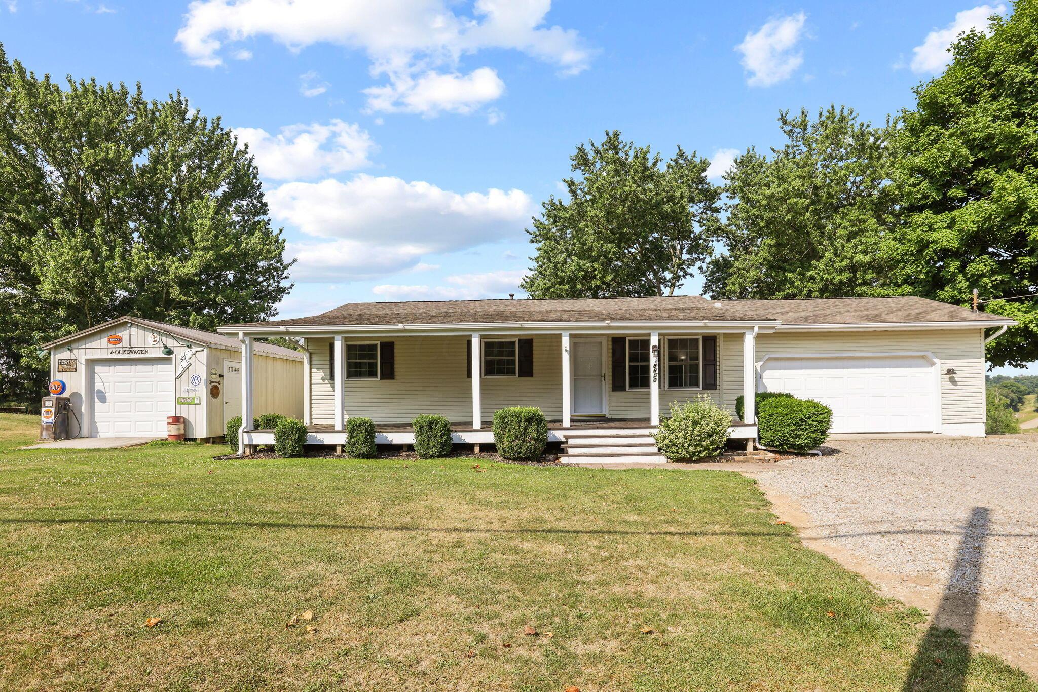 5650 Linnville Road Southeast Newark, OH 43056 - Photo 4 of 64 IMG_8624