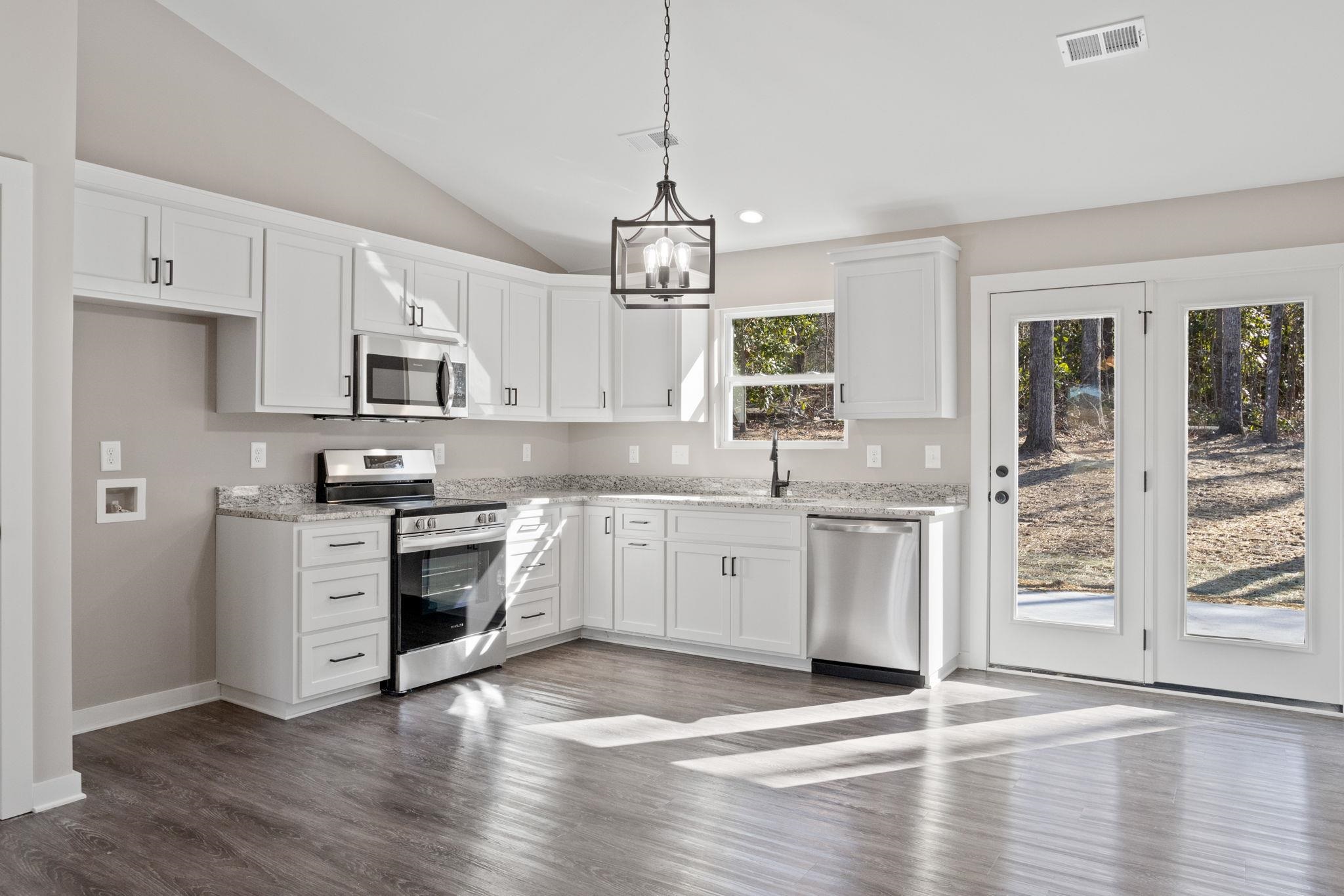 179 Murdock Road Belton, SC 29627 - Photo 4 of 36
