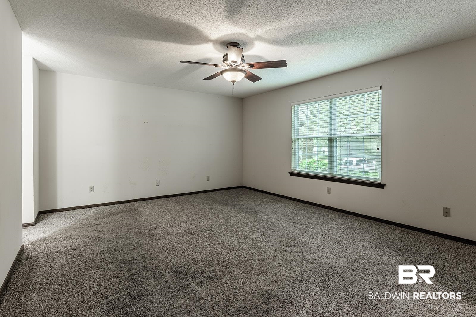5616 Candia Court Mobile, AL 36693 - Photo 16 of 34 Master Bedroom