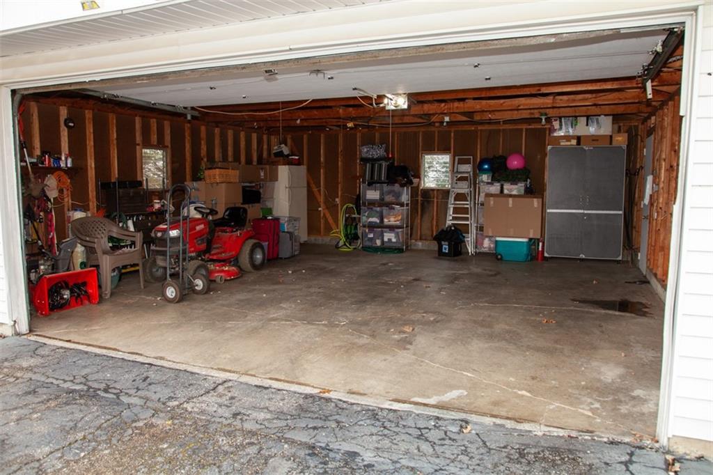 100 Inman Drive Ingalls, IN 46048 - Photo 4 of 21 Gallery Image 4