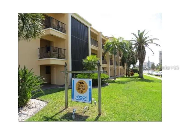 $3,700 | 845 South Gulfview Boulevard, Unit 110, Clearwater Beach, FL 33767