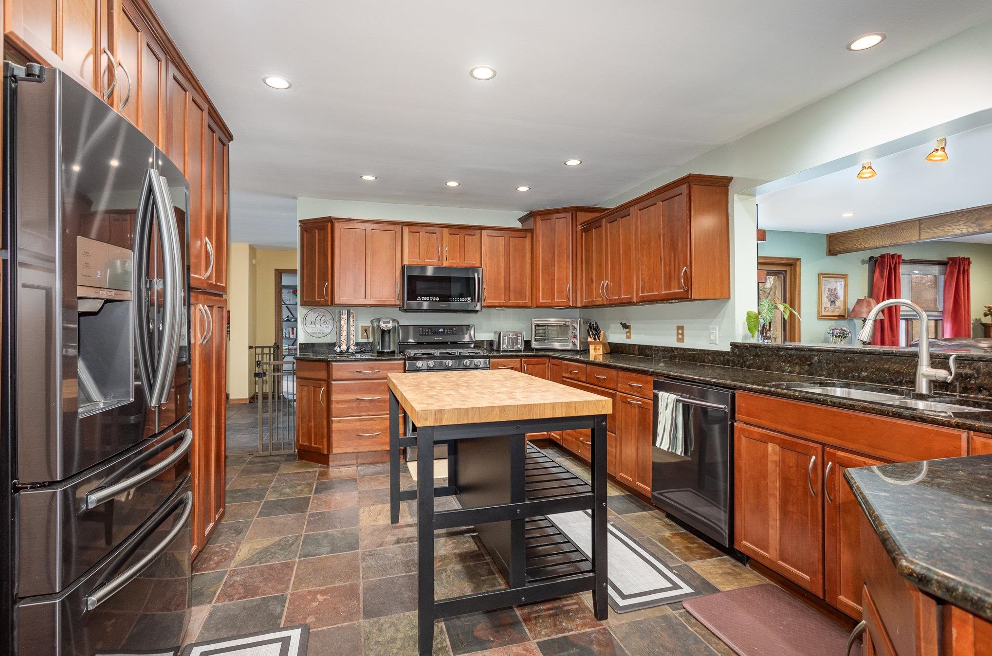 1799 North Dublin Road Midland, MI 48642 - Photo 12 of 44
