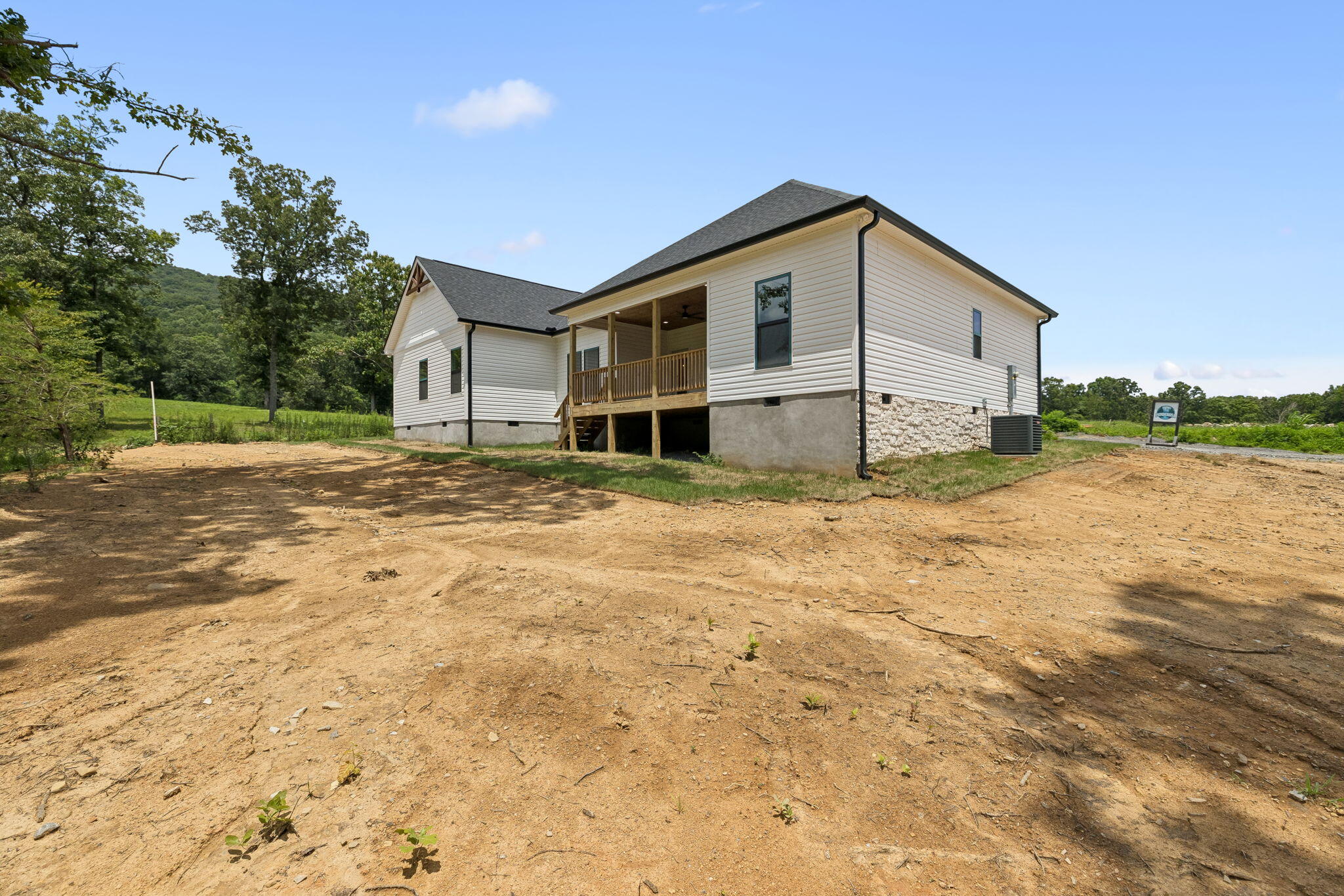 205 Hidden View Dunlap, TN 37327 - Photo 29 of 33 IMG_1348