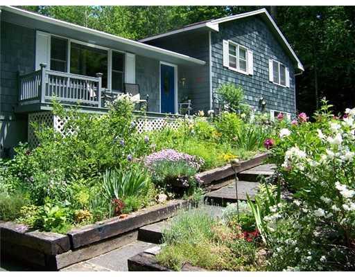 23 Beechwood Road Winthrop, ME 04364 - Photo 1 of 25 Exterior Front.