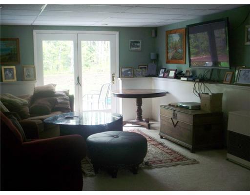 23 Beechwood Road Winthrop, ME 04364 - Photo 15 of 25 Den/Family/Great Room.