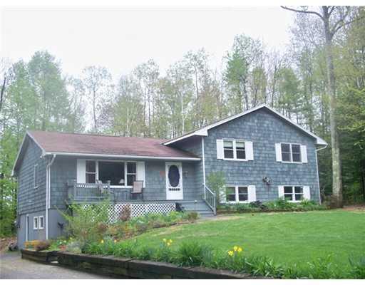 23 Beechwood Road Winthrop, ME 04364 - Photo 23 of 25 Exterior Front.