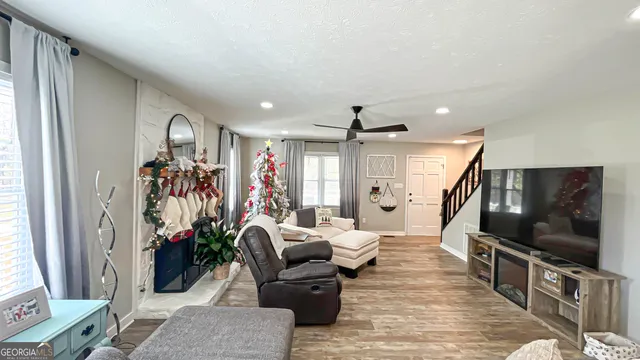 $470,000 | 587 Highway 41, Milner, GA 30257