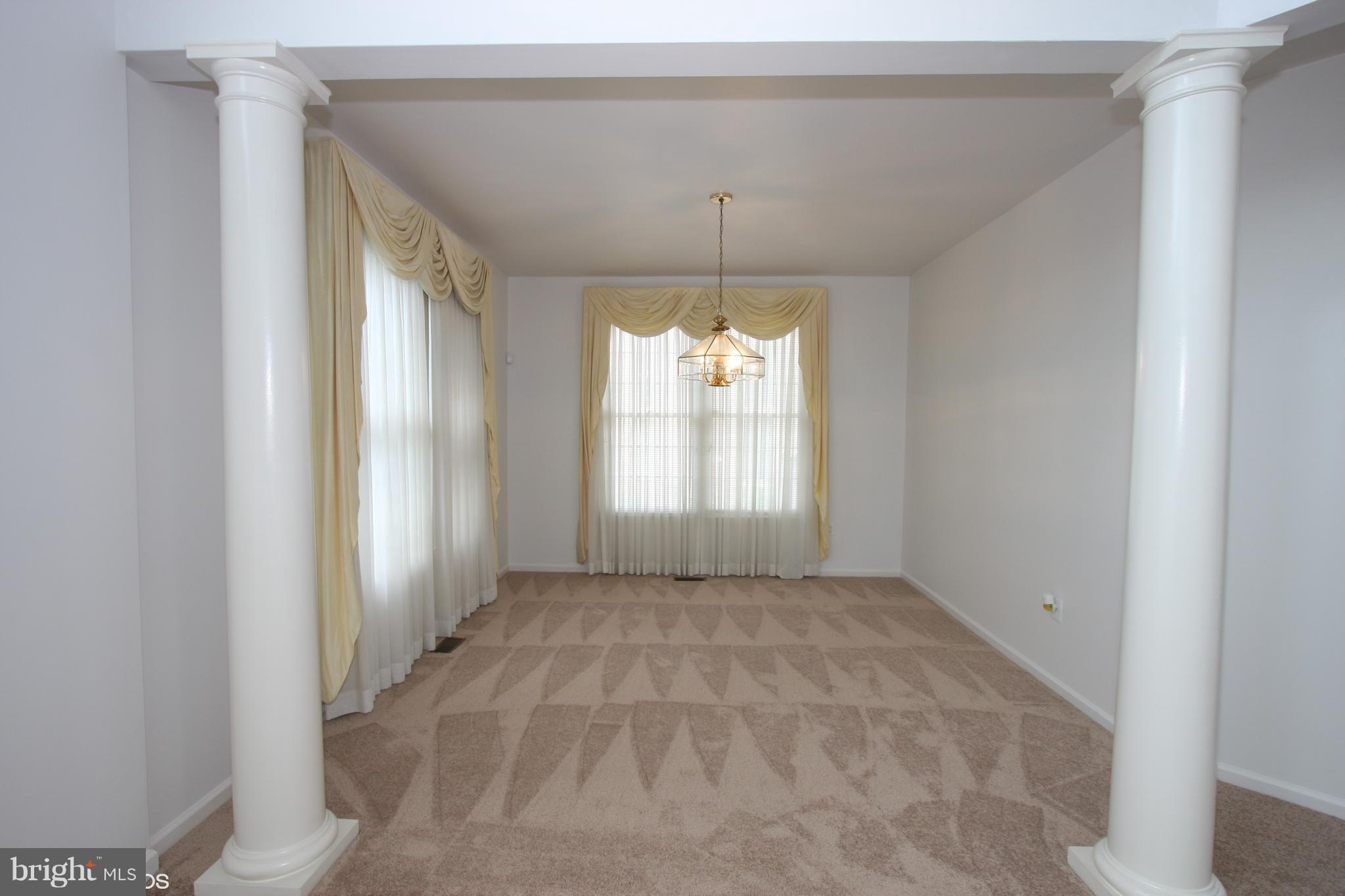 9012 Brae Brooke Drive Lanham, MD 20706 - Photo 12 of 26 Living Room