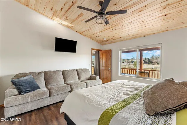 $499,000 | 2321 Quarter Horse Trail, Overgaard, AZ 85933