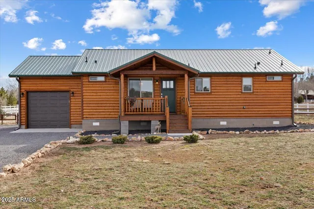 $499,000 | 2321 Quarter Horse Trail, Overgaard, AZ 85933