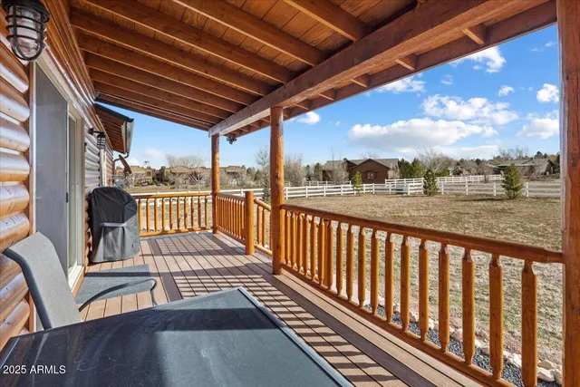 $499,000 | 2321 Quarter Horse Trail, Overgaard, AZ 85933