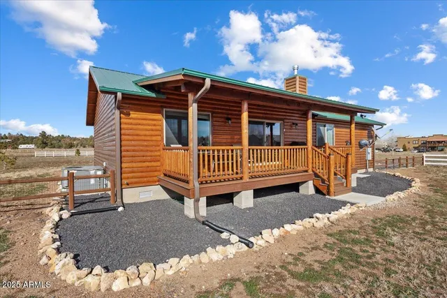 $499,000 | 2321 Quarter Horse Trail, Overgaard, AZ 85933