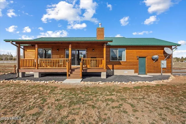 $499,000 | 2321 Quarter Horse Trail, Overgaard, AZ 85933