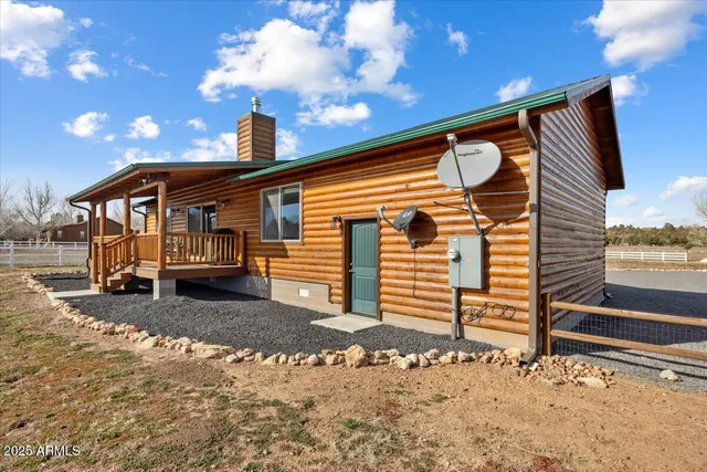 $499,000 | 2321 Quarter Horse Trail, Overgaard, AZ 85933