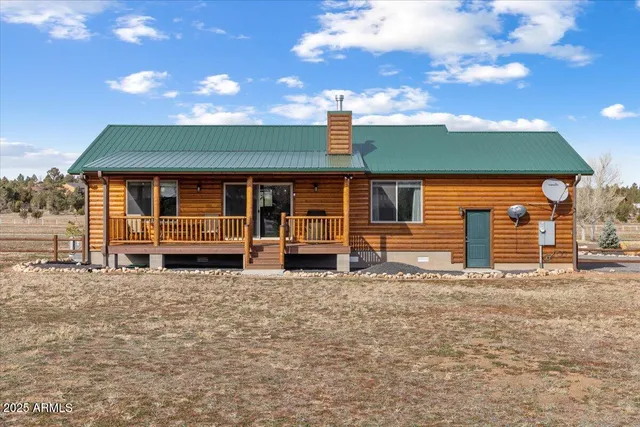 $499,000 | 2321 Quarter Horse Trail, Overgaard, AZ 85933