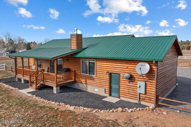 $499,000 | 2321 Quarter Horse Trail, Overgaard, AZ 85933