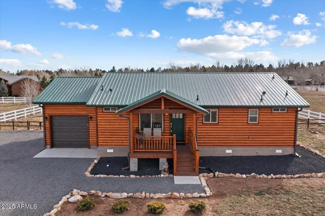 $499,000 | 2321 Quarter Horse Trail, Overgaard, AZ 85933