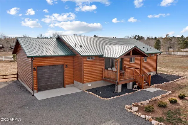 $499,000 | 2321 Quarter Horse Trail, Overgaard, AZ 85933