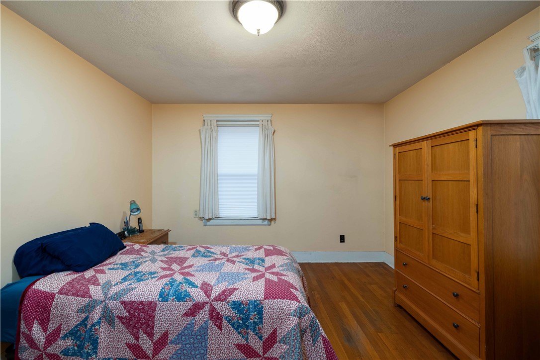 52 Lyndon Road Cranston, RI 02905 - Photo 19 of 42 Gallery Image 19