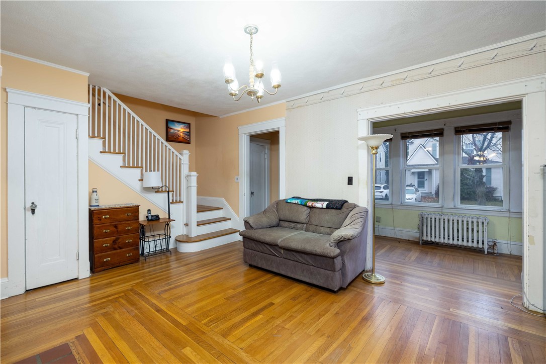 52 Lyndon Road Cranston, RI 02905 - Photo 6 of 42 Gallery Image 6