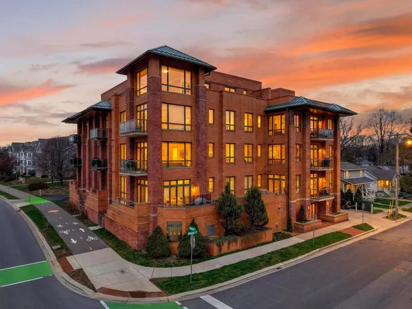 $775,000 | 3502 Dennett Drive, Unit 302, Madison, WI 53714