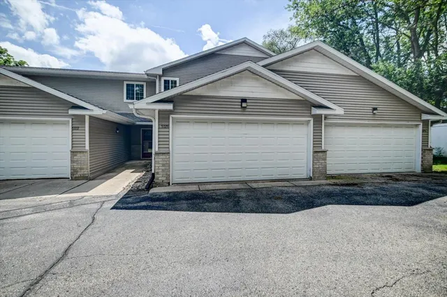 $295,000 | 5126 North Walbridge Avenue, Madison, WI 53714