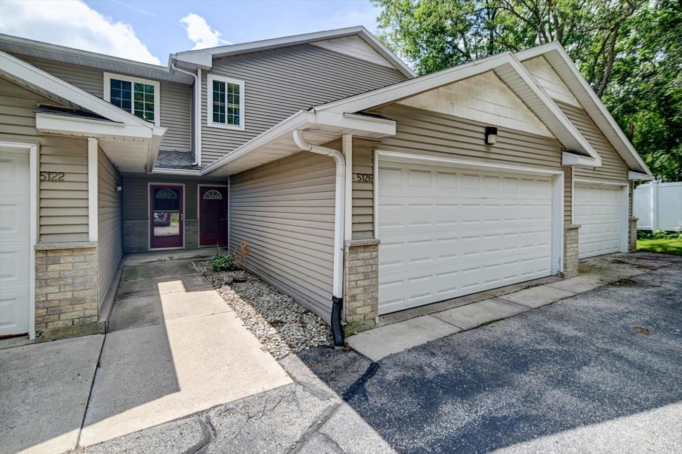 5126 North Walbridge Avenue Madison, WI 53714 - Photo 3 of 35