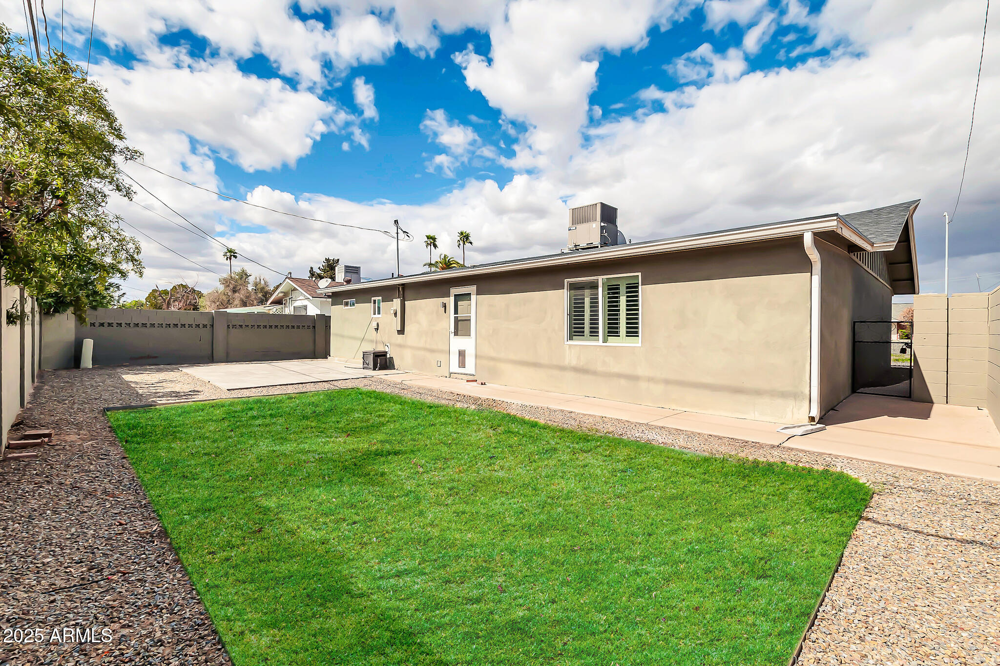 8637 East Jackrabbit Road Scottsdale, AZ 85250 - Photo 17 of 19 8637 E Jackrabbit Rd-32