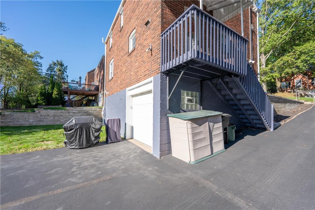 290 Barclay Avenue Pittsburgh, PA 15221 - Photo 24 of 29 a view of a house with a yard