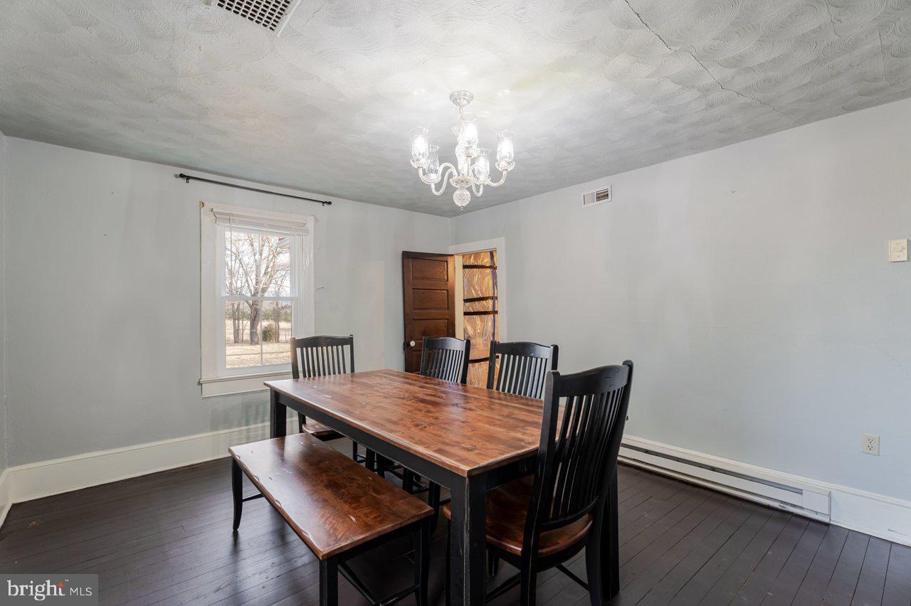 723 Sedwick Road Luray, VA 22835 - Photo 17 of 51 Gallery Image 17