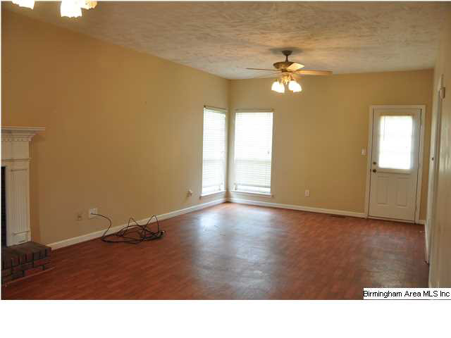 27 Forty Road South Alabaster, AL 35007 - Photo 3 of 26