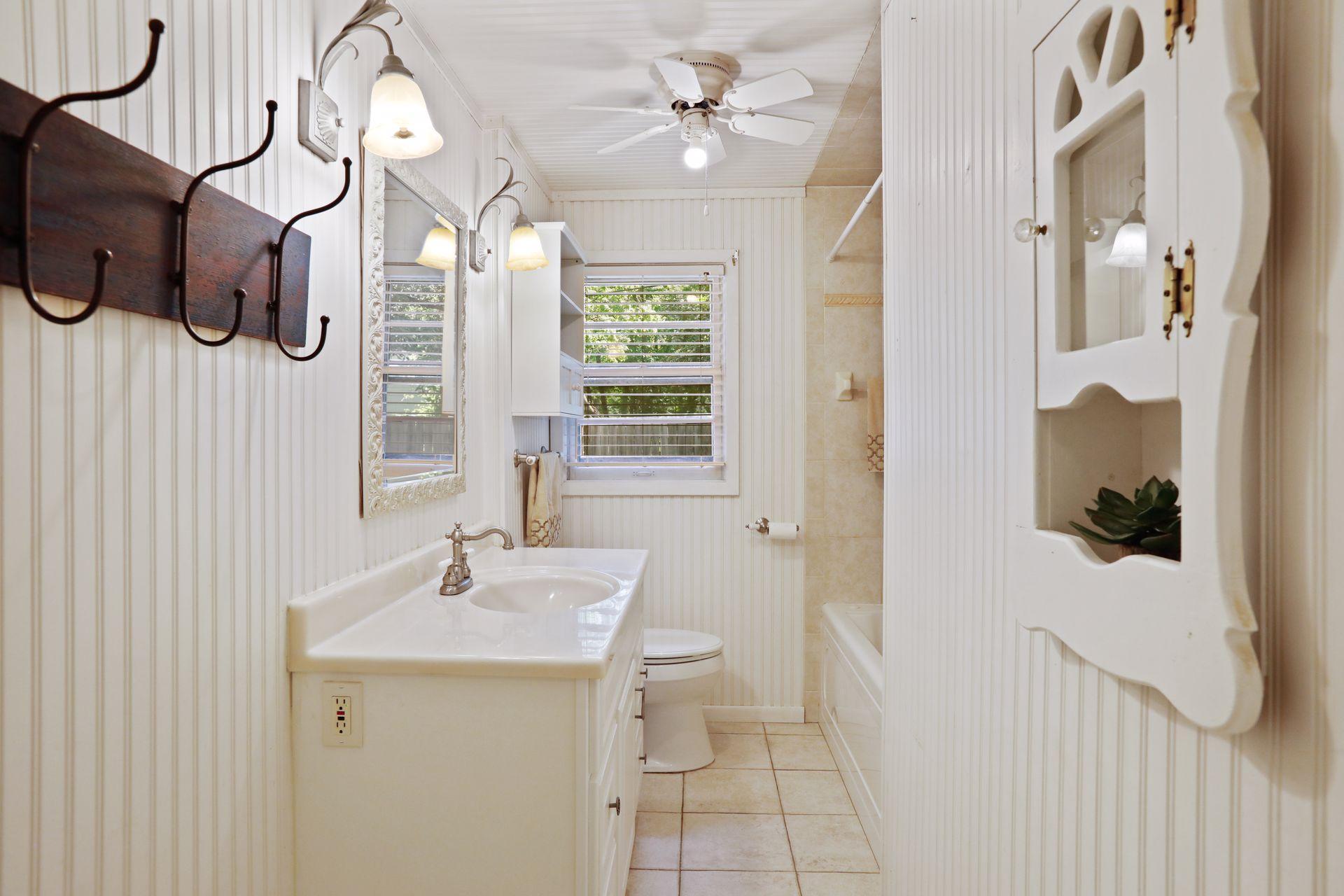 45 Hazel Street Tonka Bay, MN 55331 - Photo 20 of 27 Gallery Image 20